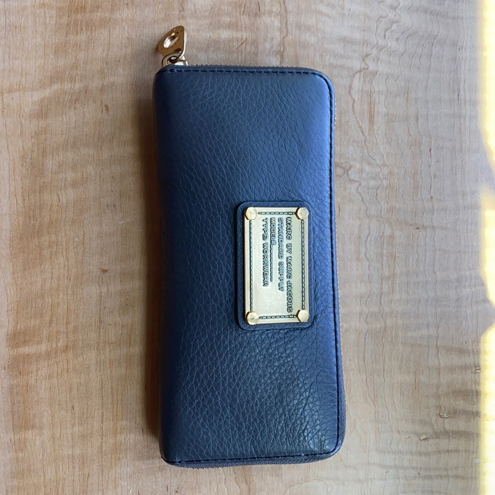 Marc Jacobs wallet